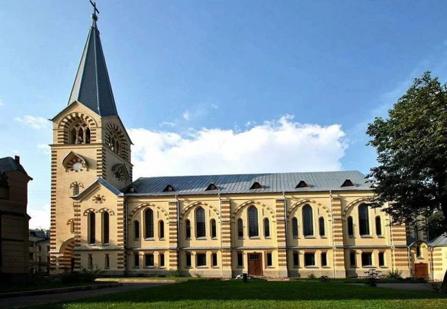 Евангелическо-лютеранский кафедральный собор святых Петра и Павла