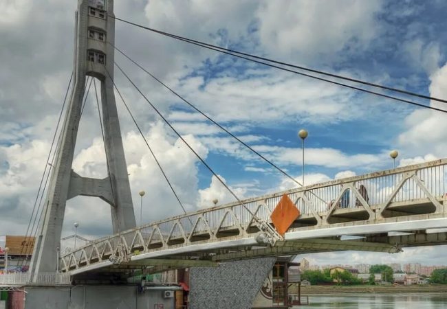 Мост поцелуев